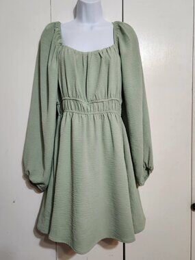 Hesperus | Dresses | Hesperus Square Neck Puffy Sleeve Green Midi Dress | Poshmark Hesperus | Dresses | Hesperus Square Neck Puffy Sleeve Green Midi Dress | Poshmark